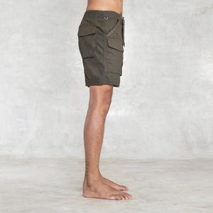 mens olive cargo shorts